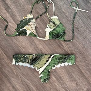 Beach riot bikini size L